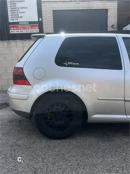 Usado VW Golf IV GTI 150 CV (110 kW) 2001 Gris / plata Berlina
