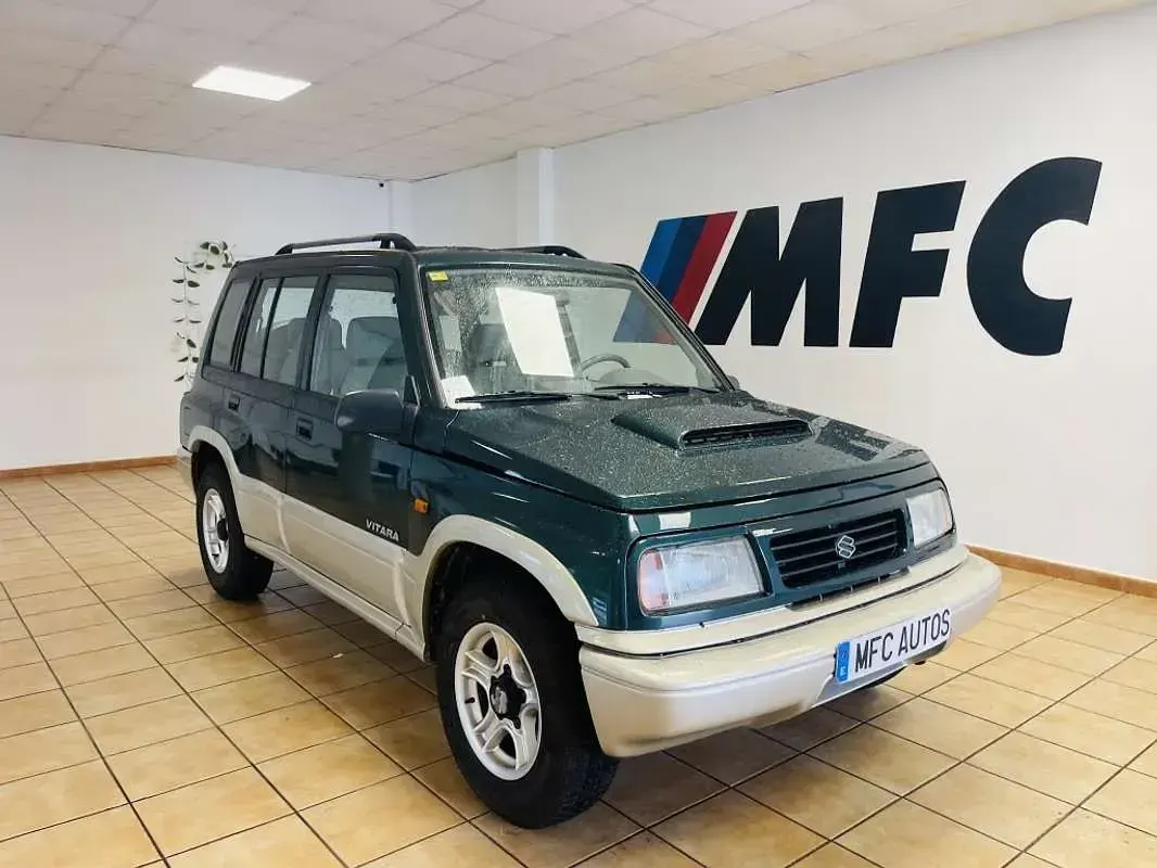 Usado Suzuki Vitara 90 CV (66 kW) 2000 Verde SUV