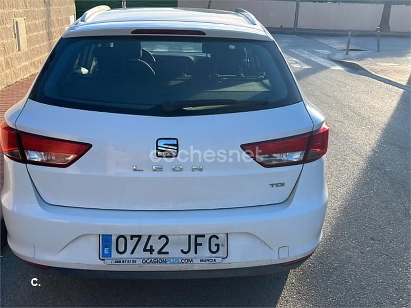Usado Seat Leon 4Drive 105 CV (77 kW) 2015 Blanco Familiar