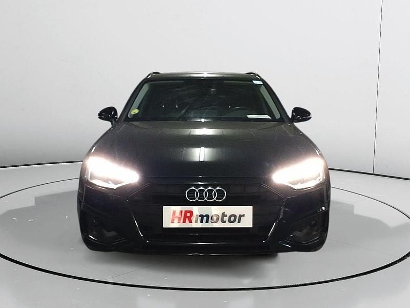 Usado Audi A4 Business 163 CV (119 kW) 2022 Negro Familiar