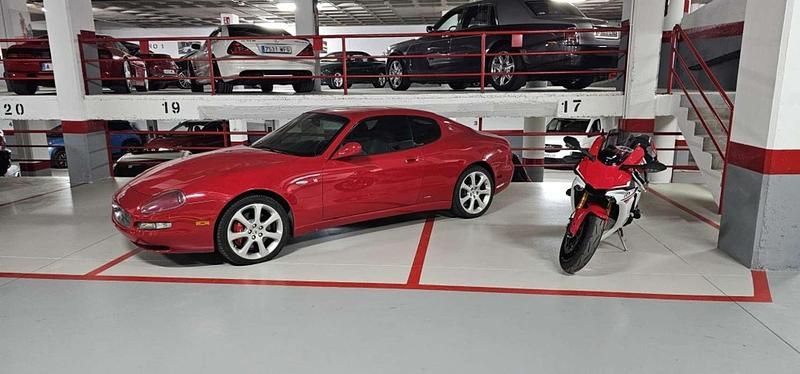 Rojo Usado 2008 Maserati Granturismo Coupe | 15.000 € - Imagen 1/4