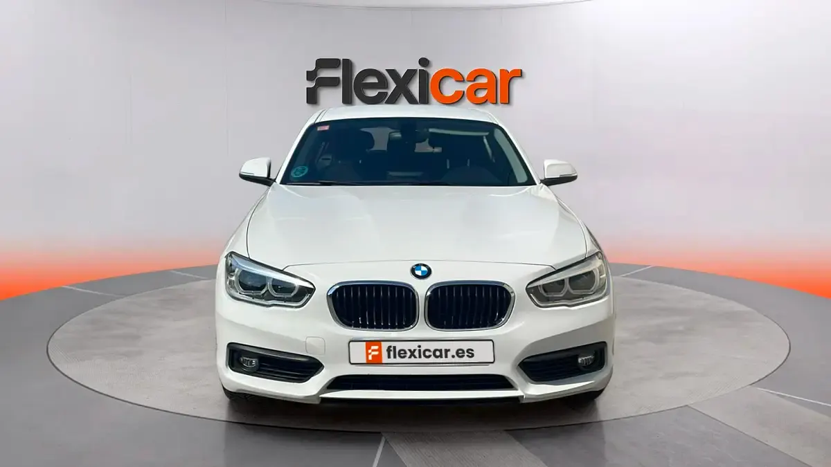 Usado BMW 116 116 CV (85 kW) 2019 Blanco Utilitario