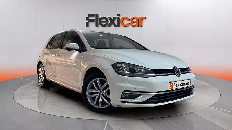 Usado VW Golf VII Sportline 116 CV (85 kW) 2018 Blanco Berlina