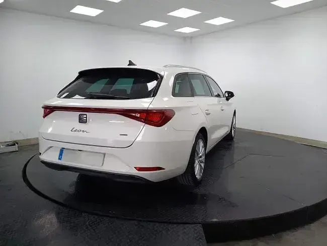 Usado Seat Leon XCELLENCE 204 CV (150 kW) 2021 Blanco Berlina