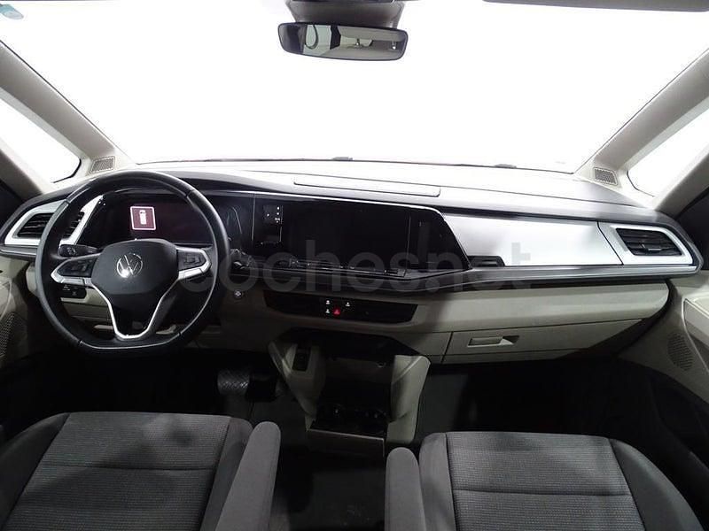 Usado VW Multivan 150 CV (110 kW) 2025 Rojo Van