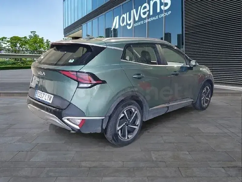 Usado Kia Sportage 150 CV (110 kW) 2022 Verde SUV