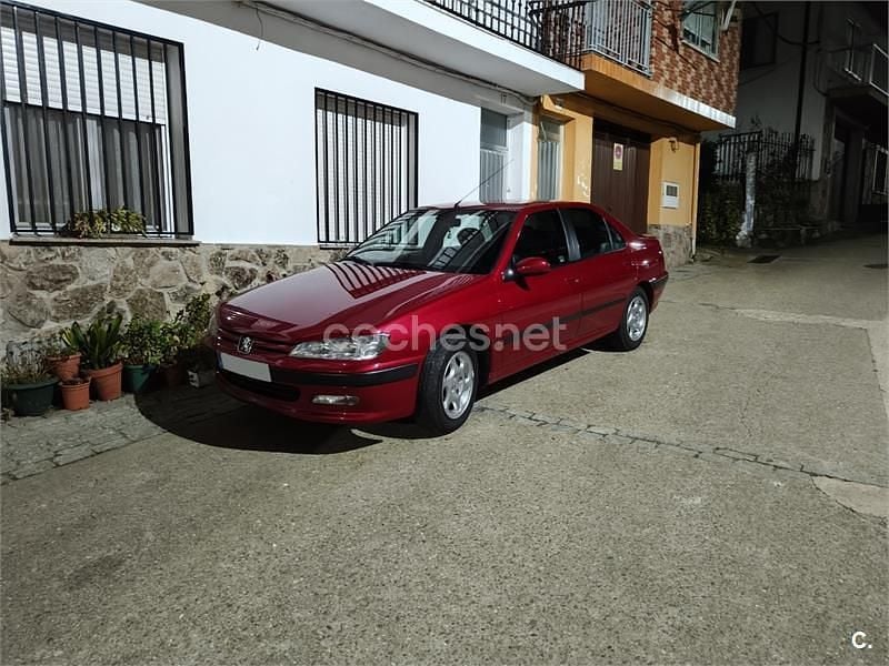 Usado Peugeot 406 110 CV (80 kW) 1997 Rojo Berlina