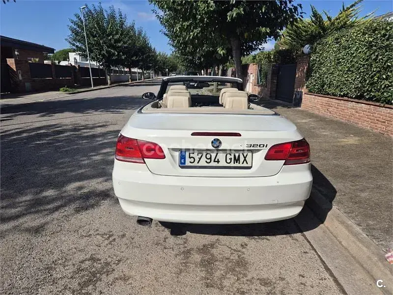Usado BMW 320 Cabriolet 170 CV (125 kW) 2009 Blanco Descapotable