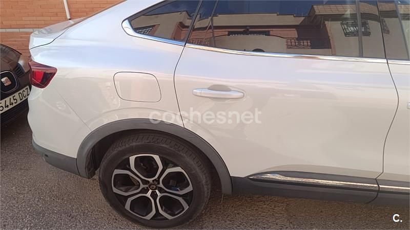 Usado Renault Arkana Zen 140 CV (102 kW) 2022 Blanco SUV