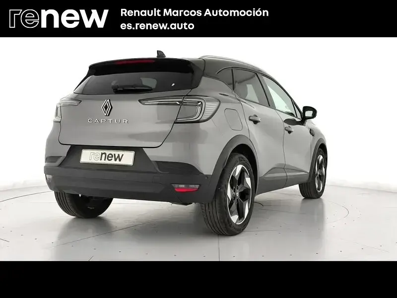 Usado Renault Captur Techno 100 CV (73 kW) 2025 Gris SUV