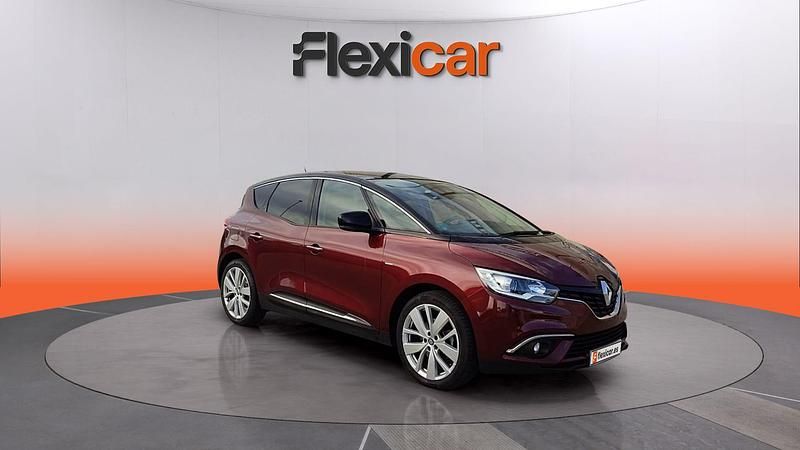 Usado Renault Scénic IV Zen 140 CV (102 kW) 2018 Rojo Monovolumen