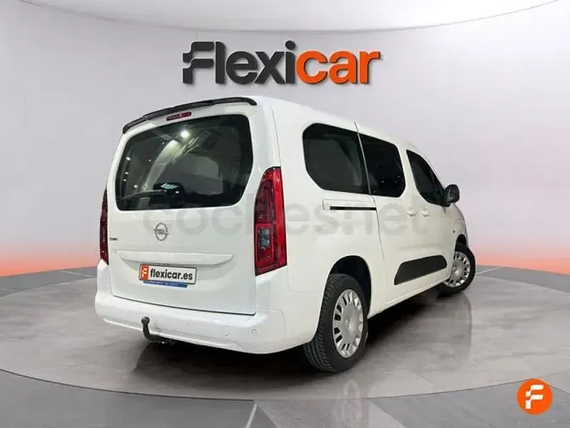 Usado Opel Combo Life Edition 102 CV (75 kW) 2022 Blanco Monovolumen