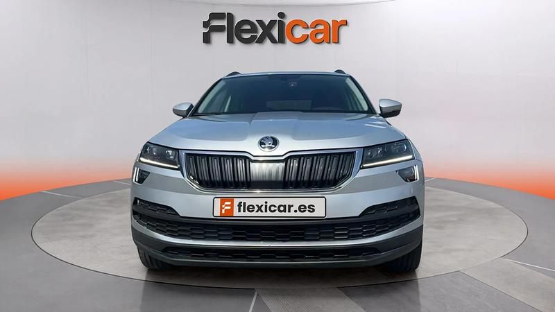 Usado Skoda Karoq Ambition 151 CV (111 kW) 2021 Gris SUV