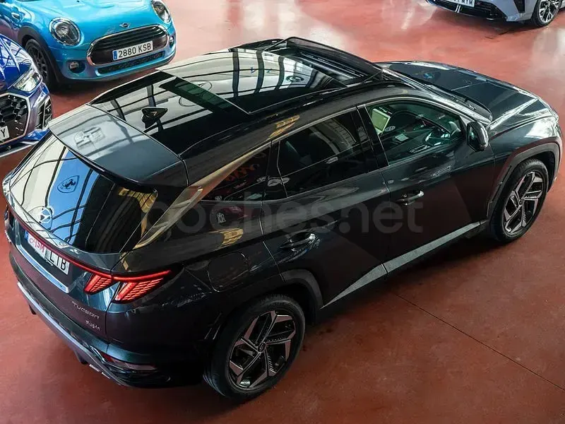 Usado Hyundai Tucson Style 265 CV (194 kW) 2021 Gris / plata SUV