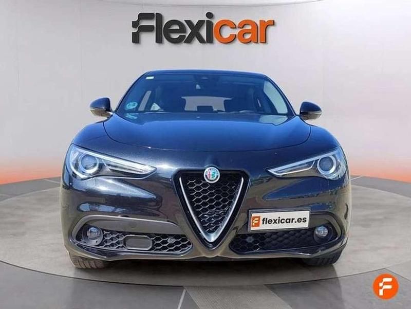 Usado Alfa Romeo Stelvio Executive 190 CV (139 kW) 2020 Negro SUV