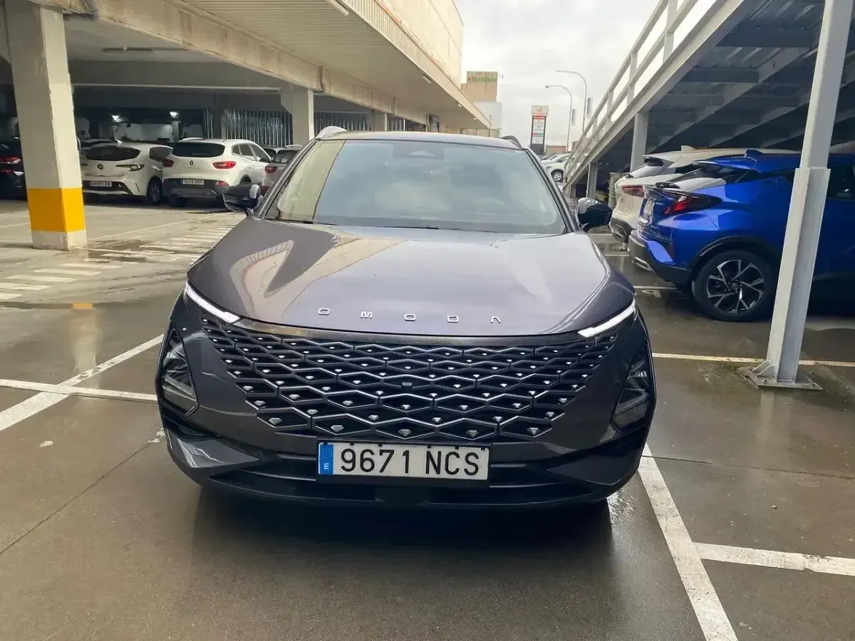 Usado Omoda 5 147 CV (108 kW) 2025 Gris SUV