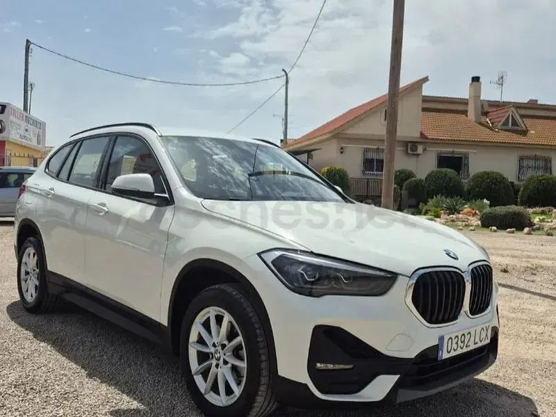 Usado BMW X1 Comfort Edition 150 CV (110 kW) 2019 Blanco SUV