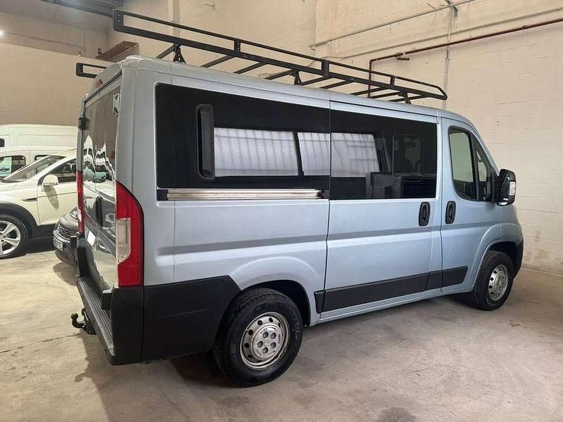 Usado Citroën Jumper 120 CV (88 kW) 2021 Azul Monovolumen