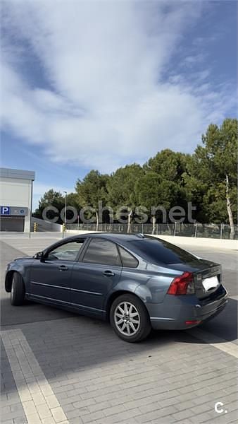 Usado Volvo S40 Summum 136 CV (100 kW) 2008 Azul Berlina