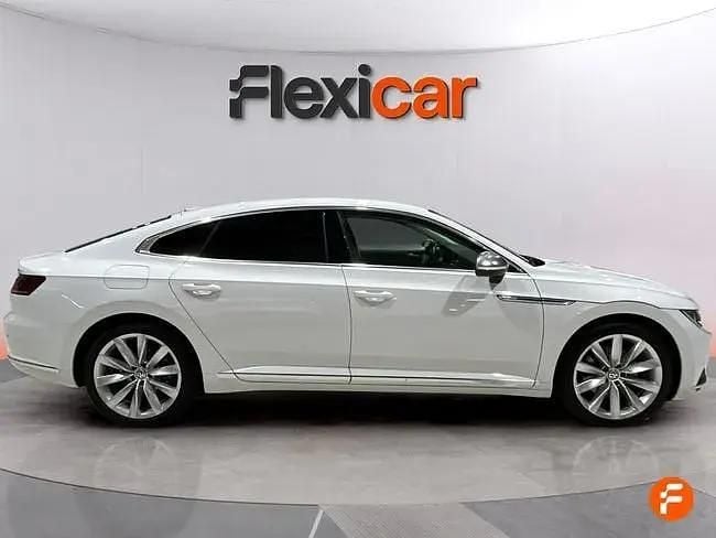 Begagnad VW Arteon Elegance 150 HK (110 kW) 2018 Vit Halvkombi
