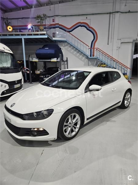 Blanco Usado 2009 VW Scirocco Coupe | 11.500 € (Buen precio) - Imagen 1/4