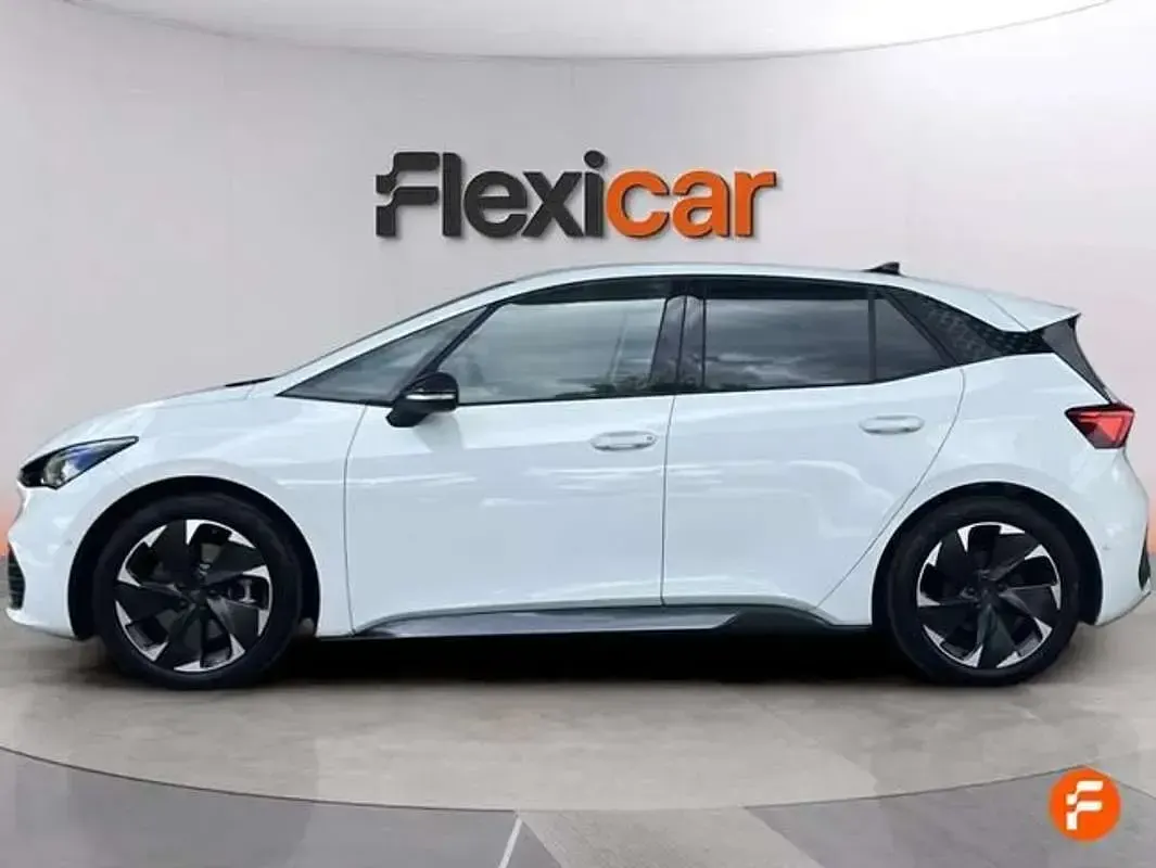 Usado Cupra Born e-Boost 169 kW (231 CV) 2023 Blanco Utilitario