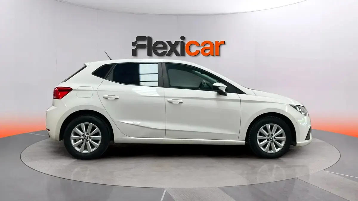 Usado Seat Ibiza Reference 80 CV (58 kW) 2019 Blanco Utilitario