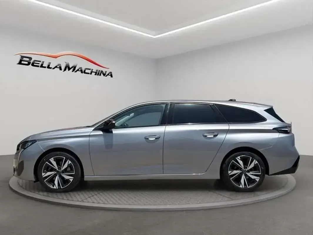 Usado Peugeot 308 SW Allure 131 CV (96 kW) 2022 Gris Familiar