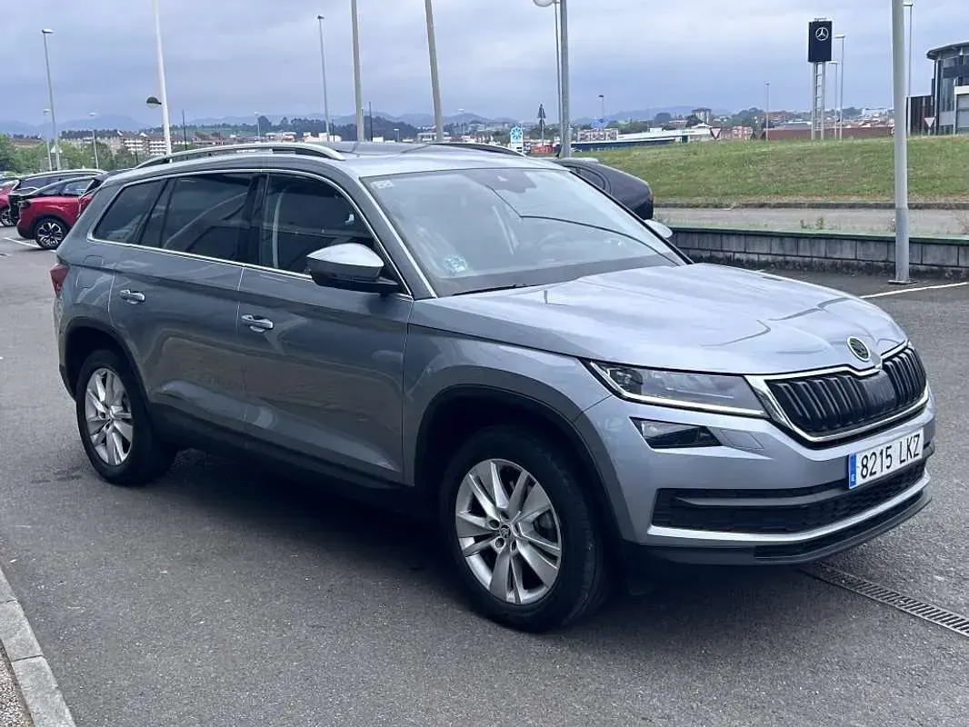Usado Skoda Kodiaq Style 150 CV (110 kW) 2020 Gris SUV