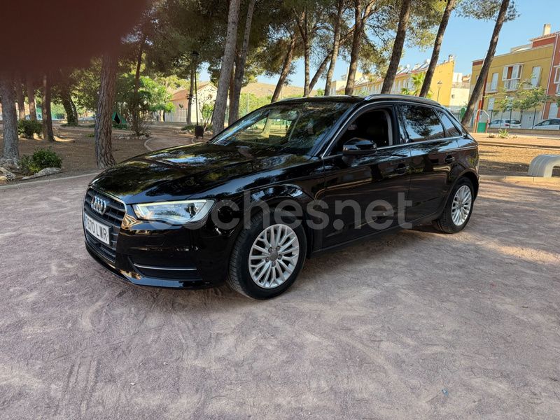 Negro Usado 2013 Audi A3 Sportback Ambiente Berlina | 11.500 € (Precio justo) - Imagen 1/4