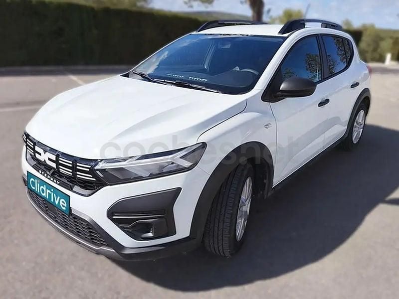 Usado Dacia Sandero Essentiel 91 CV (66 kW) 2024 Blanco Berlina