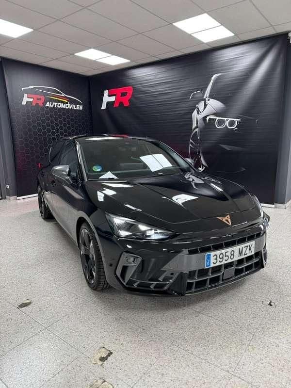 Usado Cupra Leon 150 CV (110 kW) 2025 Negro Utilitario