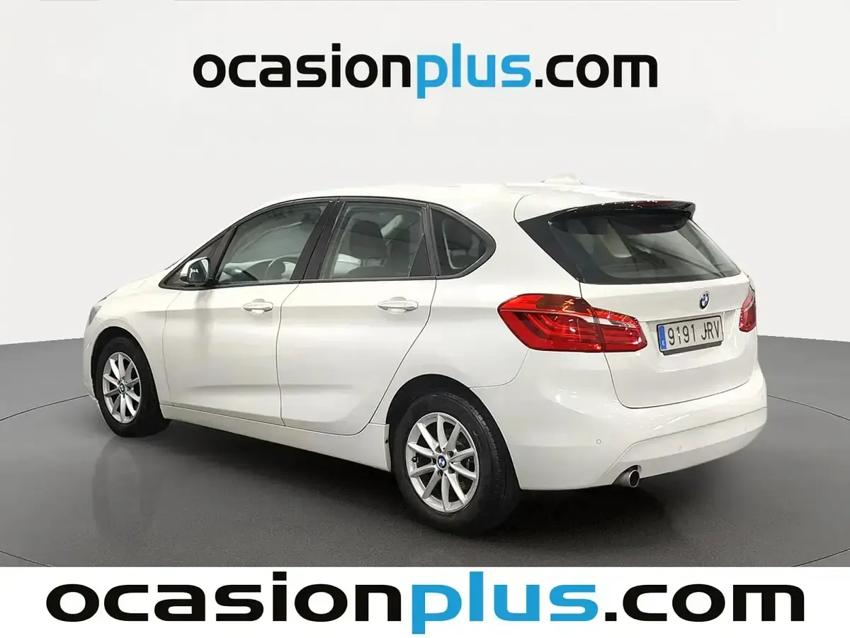 Usado BMW 216 Active Tourer 116 HP (85 kW) 2016 Branco Monovolume