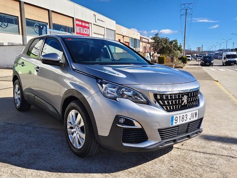 Usado Peugeot 3008 Active 130 CV (95 kW) 2017 Gris / plata SUV