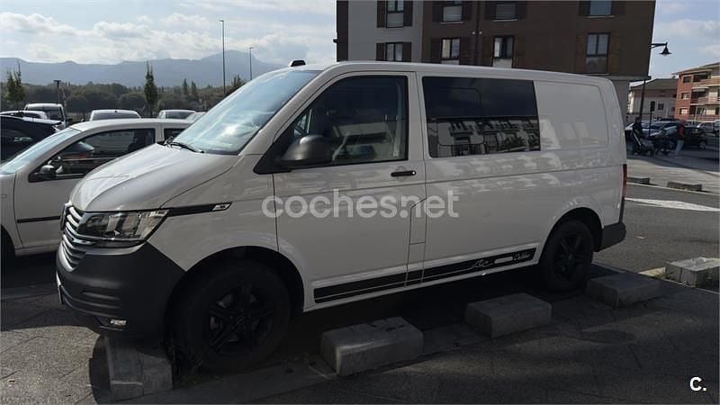 Usado VW Caravelle 150 CV (110 kW) 2024 Blanco Monovolumen