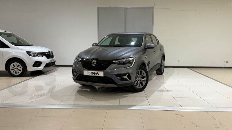 Gris Usado 2024 Renault Arkana Evolution SUV | 27.900 € (Un poco caro) - Imagen 1/4