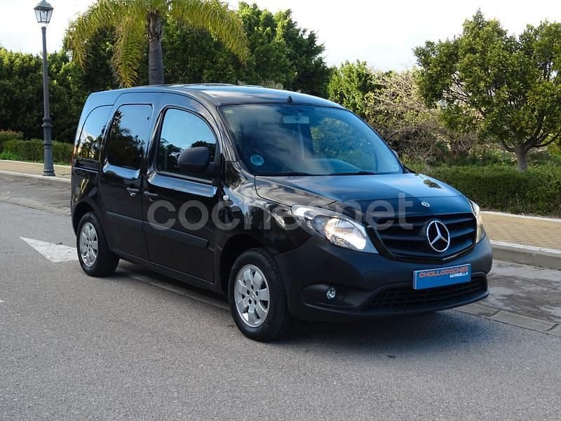 Usado Mercedes Citan 111 116 CV (85 kW) 2019 Negro Familiar