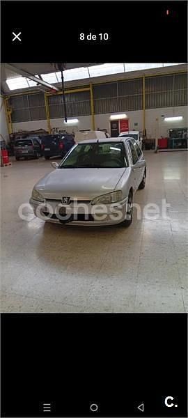 Usado Peugeot 106 60 CV (44 kW) 2001 Gris / plata Utilitario