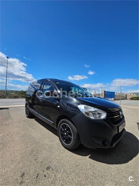 Etiqueta c (verde) Usado 2017 Dacia Dokker Van | 11.500 € (Precio justo) - Imagen 1/4