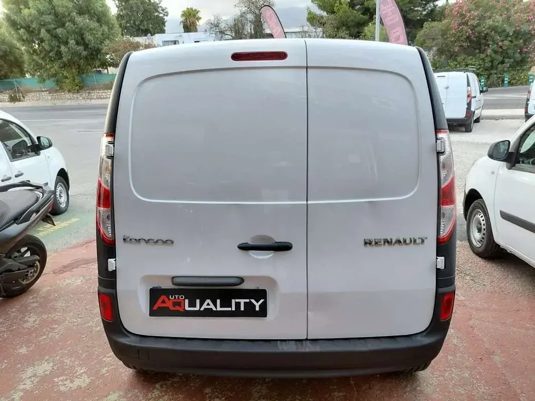 Usado Renault Kangoo 75 CV (55 kW) 2020 Blanco Monovolumen
