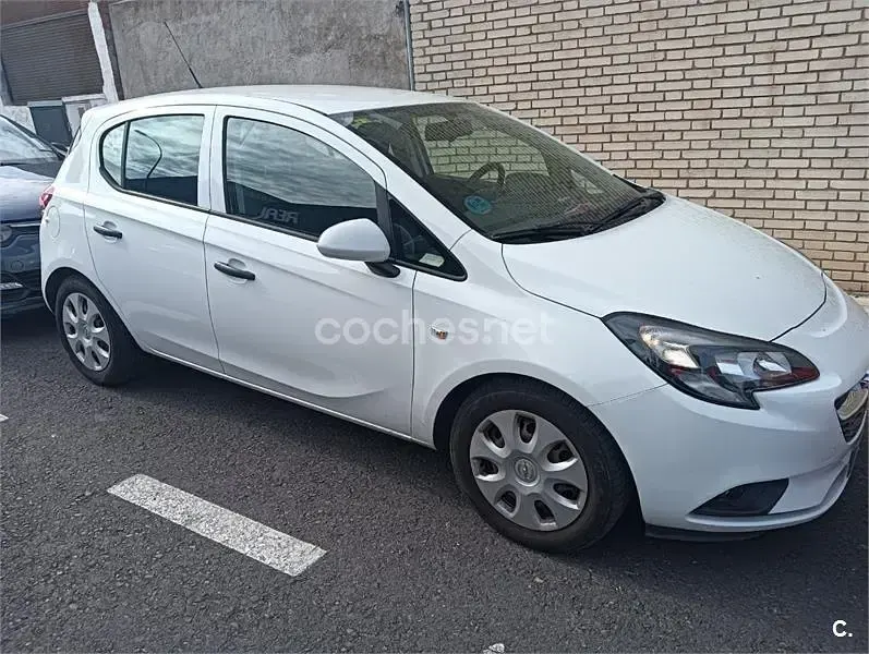 Usado Opel Corsa Selective 75 CV (55 kW) 2016 Blanco Utilitario