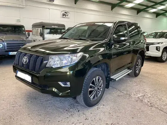 Usado Toyota Land Cruiser 177 CV (130 kW) 2018 Verde SUV
