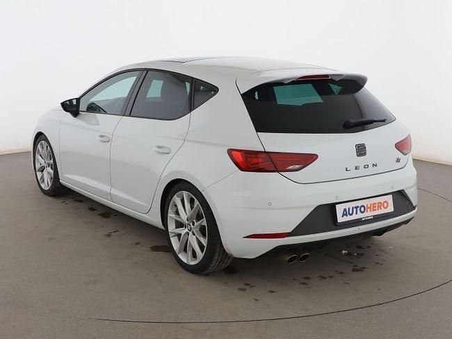 Usado Seat Leon FR 151 CV (111 kW) 2017 Blanco Berlina
