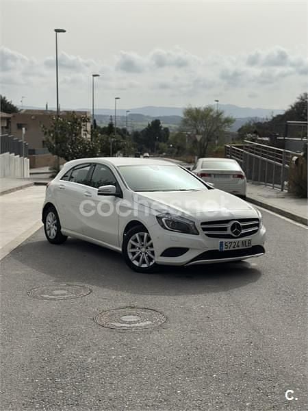 Usado Mercedes A200 Style 136 CV (100 kW) 2014 Blanco Berlina