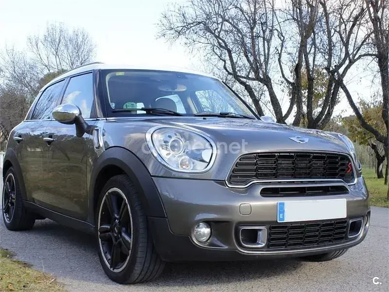 Usado Mini Cooper S Countryman 184 CV (135 kW) 2011 Marrón SUV