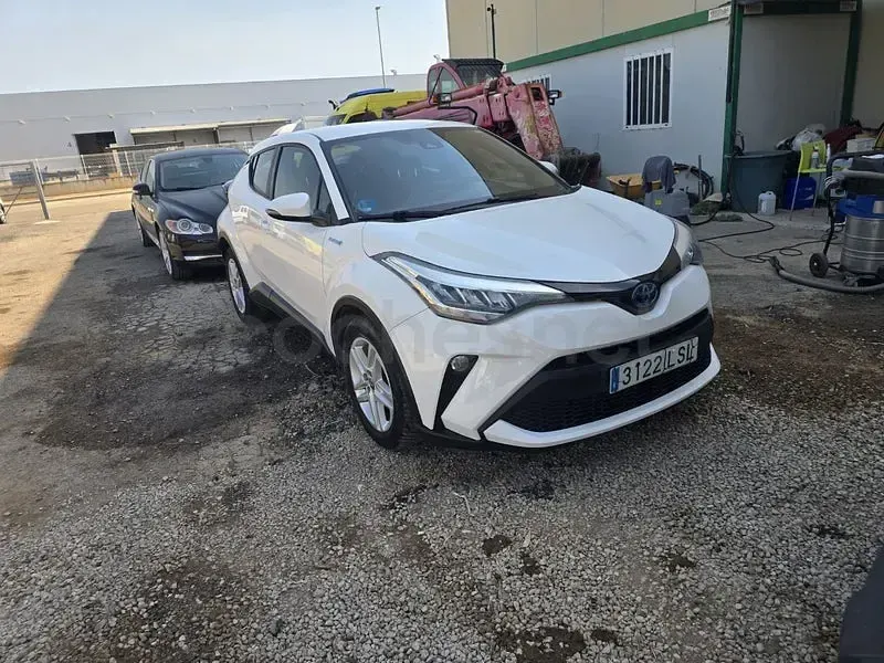 Usado Toyota C-HR Advance 122 CV (89 kW) 2021 Blanco SUV