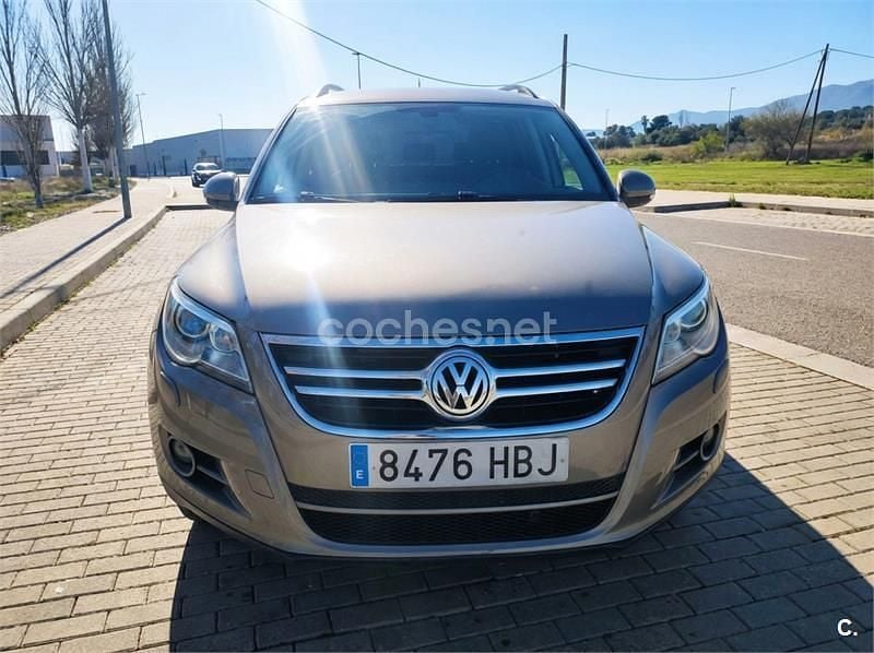 Usado VW Tiguan Advance 150 CV (110 kW) 2011 Gris / plata SUV
