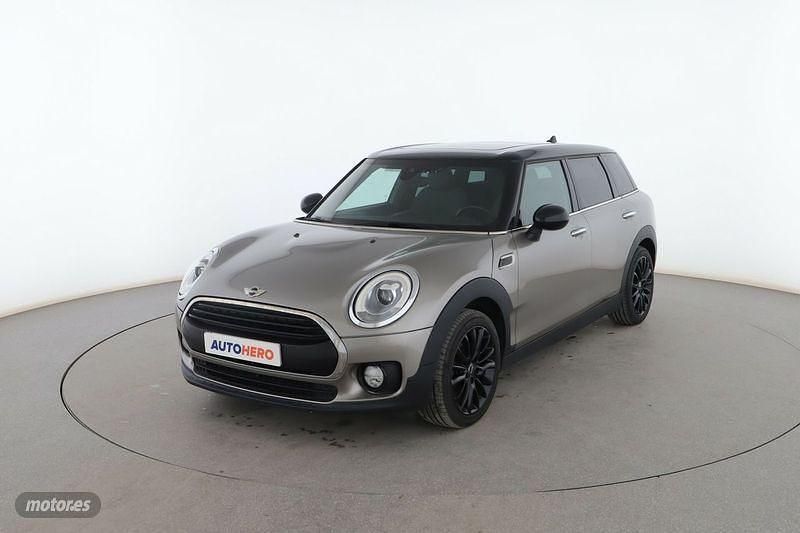 Gris Usado 2017 Mini Cooper D Clubman Familiar | 15.399 € (Precio justo) - Imagen 1/3