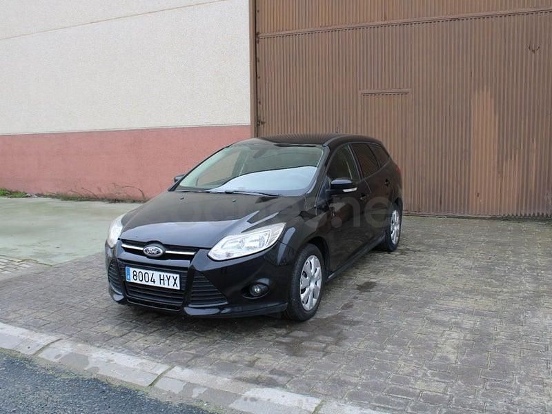 Negro Usado 2014 Ford Focus Trend Familiar | 6500 € (Precio justo) - Imagen 1/4
