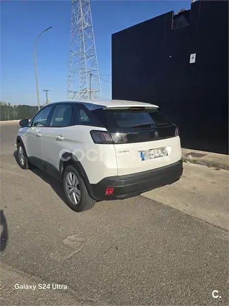 Usado Peugeot 3008 Active 130 CV (95 kW) 2021 Blanco SUV